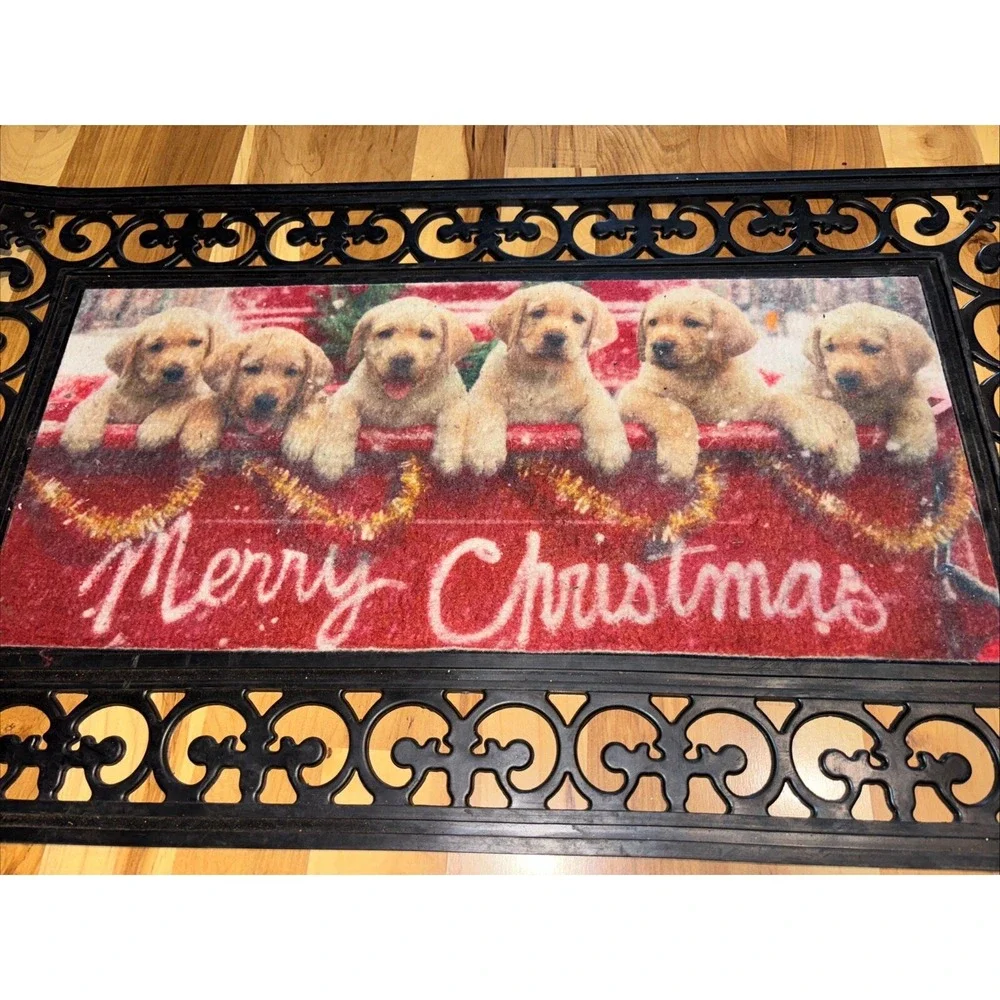 Evergreen Sassafras Changeable Mat and Christmas Labrador Retrievers Insert.